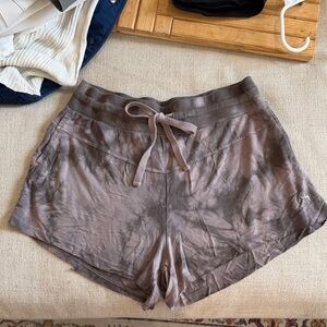 Tie-Dye Gray Shorts